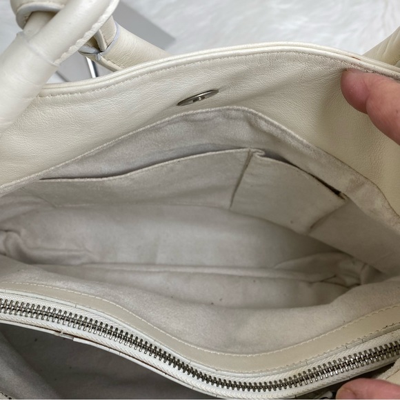 Tod’s White Leather Satchel - Picture 7 of 9